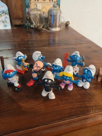 Vends lot de 9 schtroumfs peyo vintage 80s et accessoires