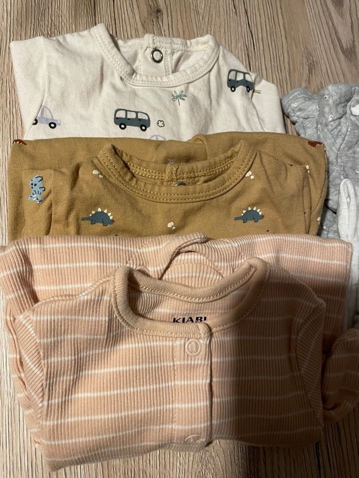 Lot de vêtements bébé 1 mois / 30 pcs - photo numéro 9