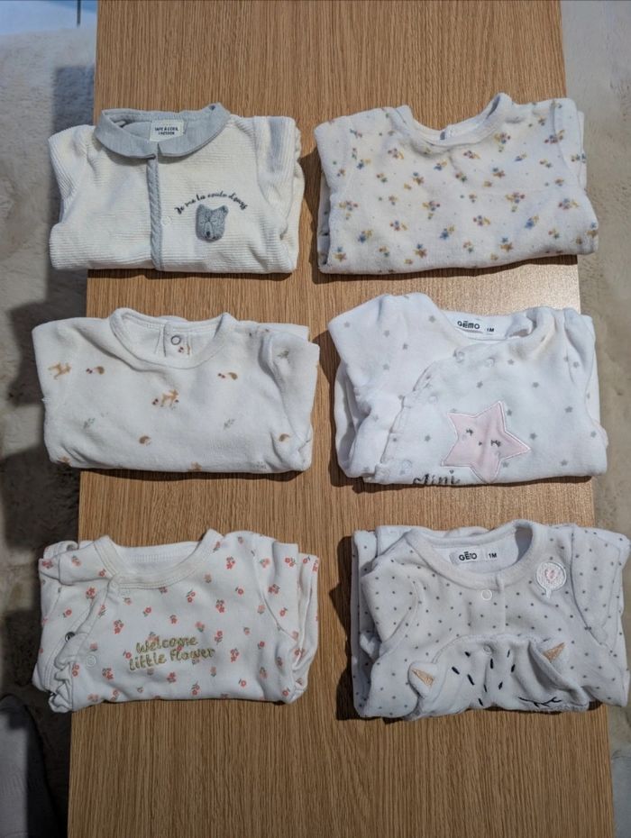 10 pyjamas - 1 mois