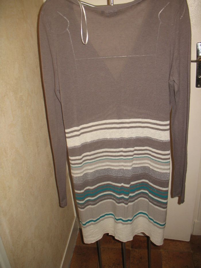 GILET LONG GRIS ET BLANC "TREND BY MISS CAPTAIN" - Taille 40 - n°01 - photo numéro 5
