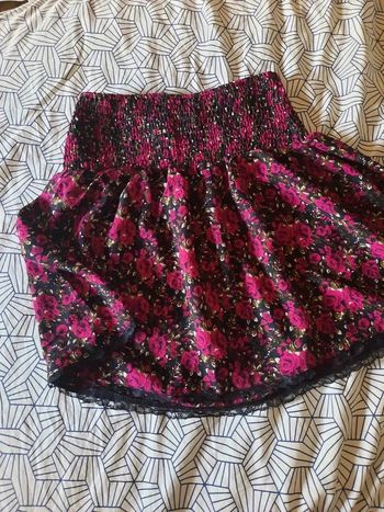 Jupe courte fleurie Mim T36