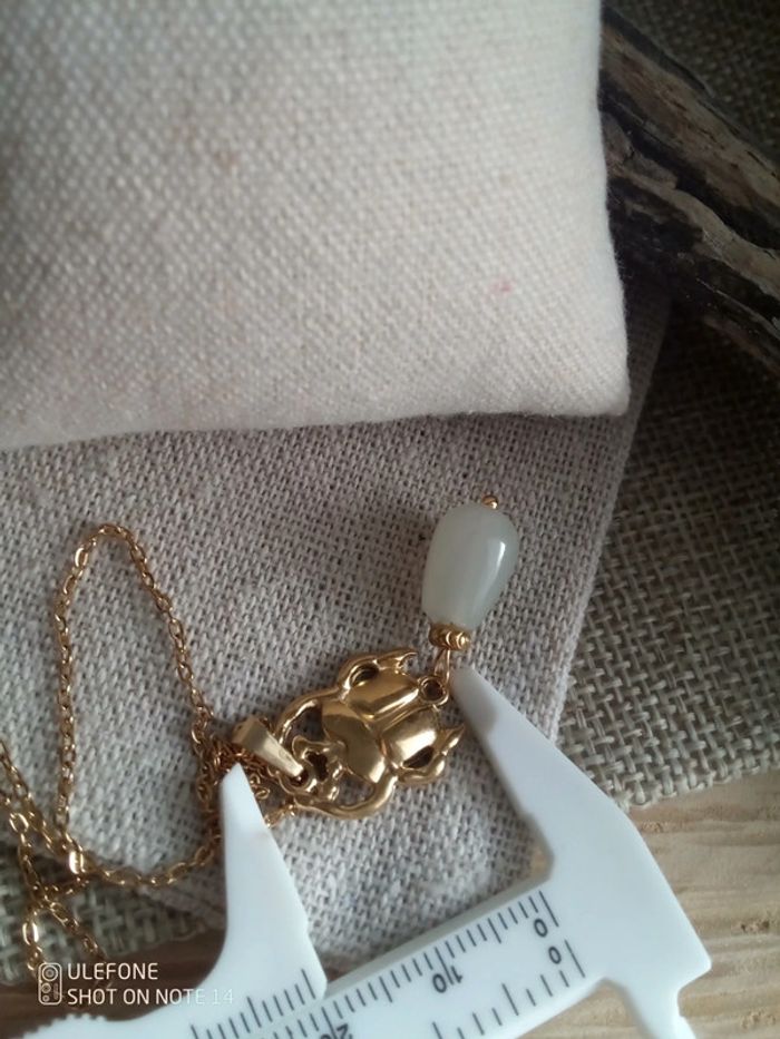 Collier pendentif scarabée et Pierre de jade - photo numéro 2