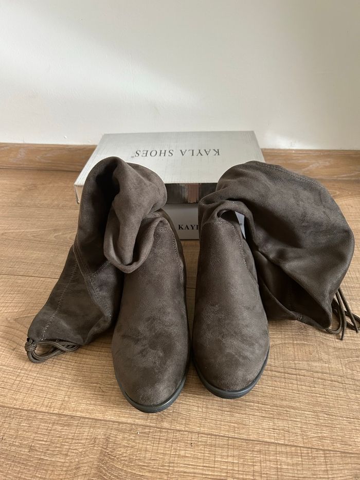 Bottes chaussettes plates neuves Kayla Shoes pointure 37 - photo numéro 3
