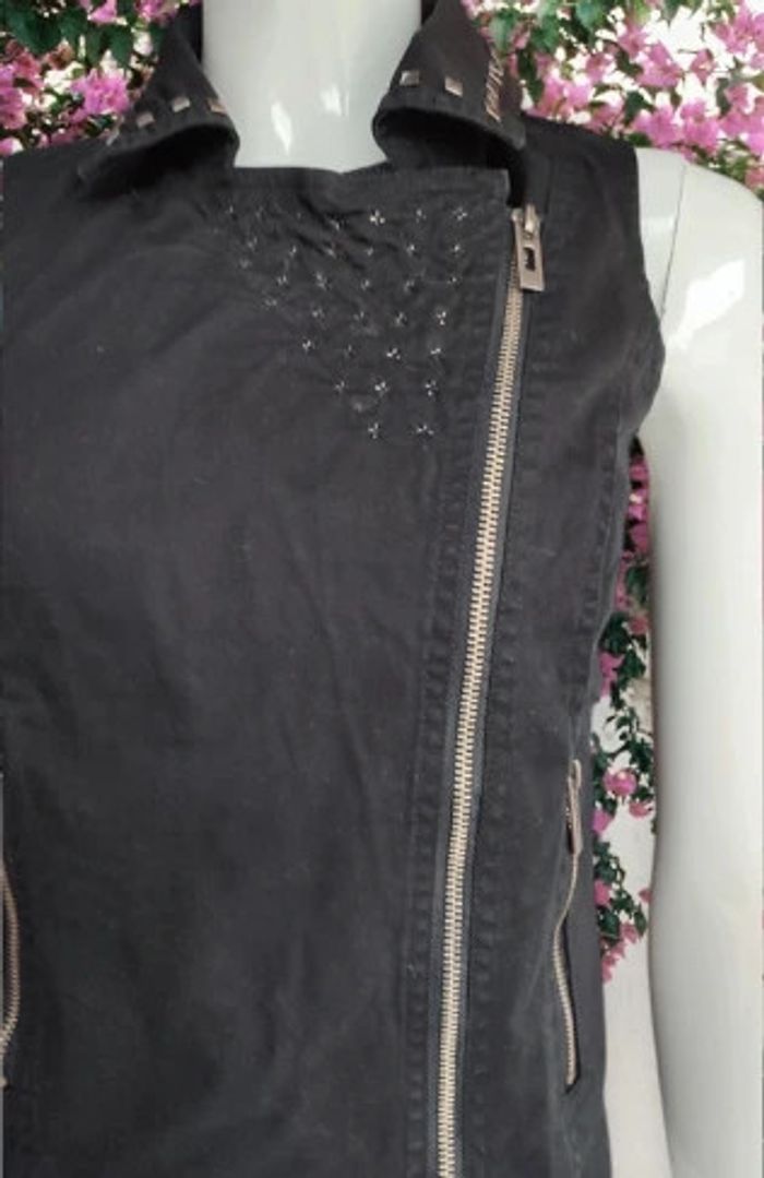 Veste à clous sans manche - photo numéro 5