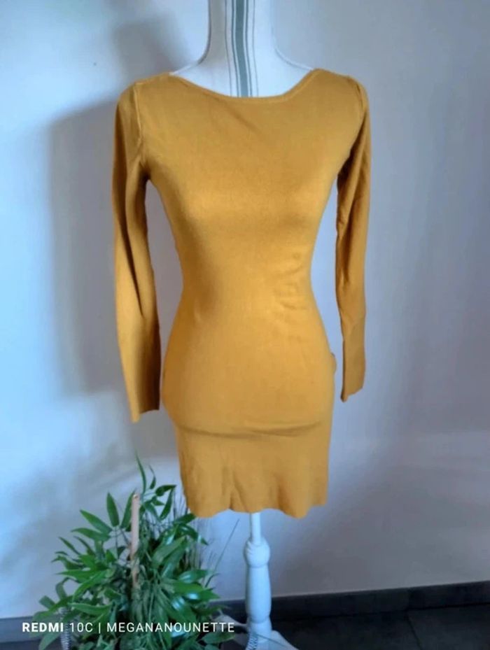 🦋 Magnifique robe pull jaune moutarde Taille 38 Boutique Parisienne - photo numéro 2