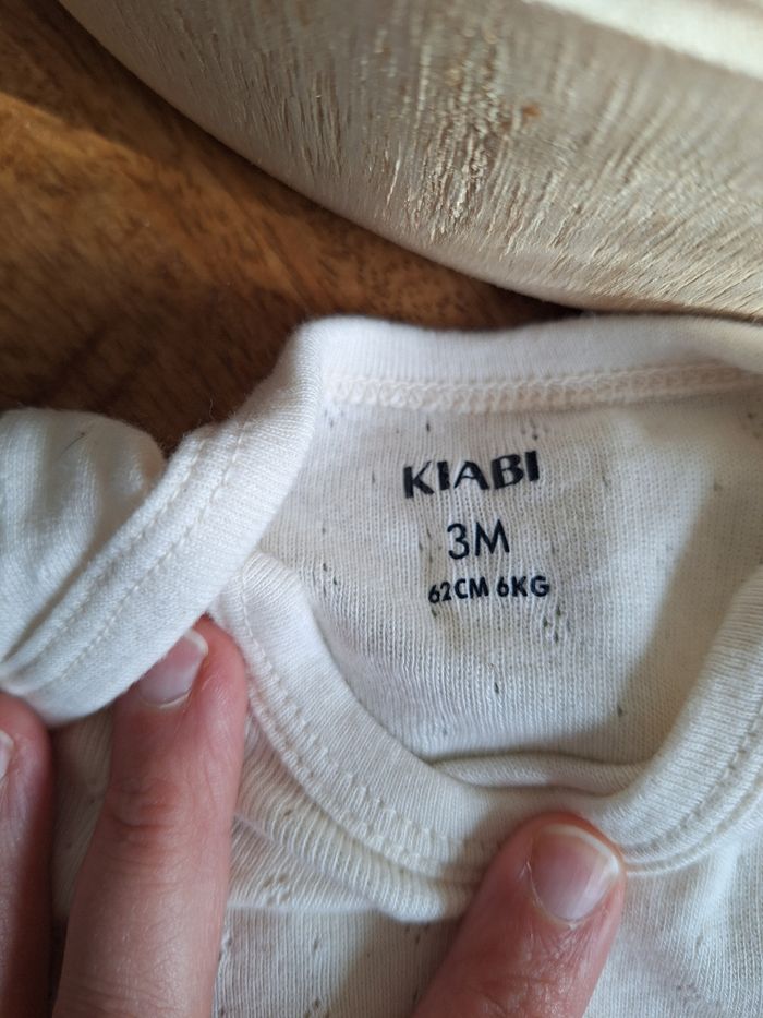 Bodies - photo numéro 2