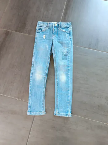 Jean troué 6 ans fille