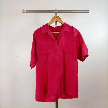 Chemise oversize en soie fuchsia à manches courtes – In Extenso – taille 42/44 A1316