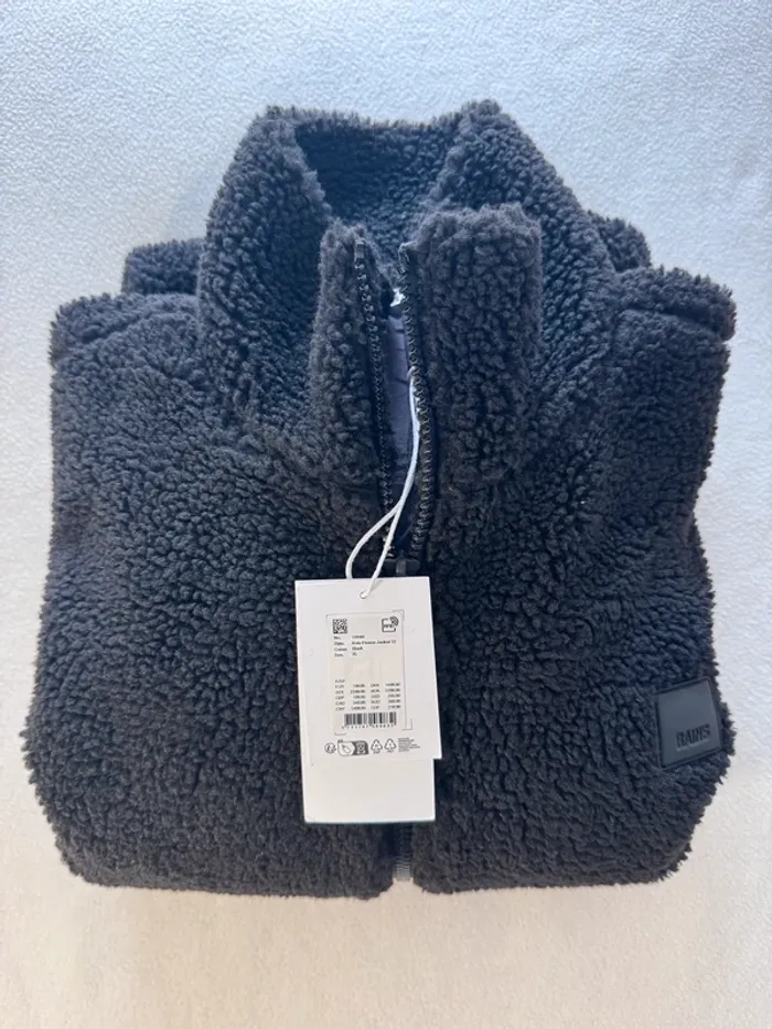 Veste polaire Rains noire – Taille XL – Neuf - Valeur 199€ - Prix spécial été - photo numéro 2