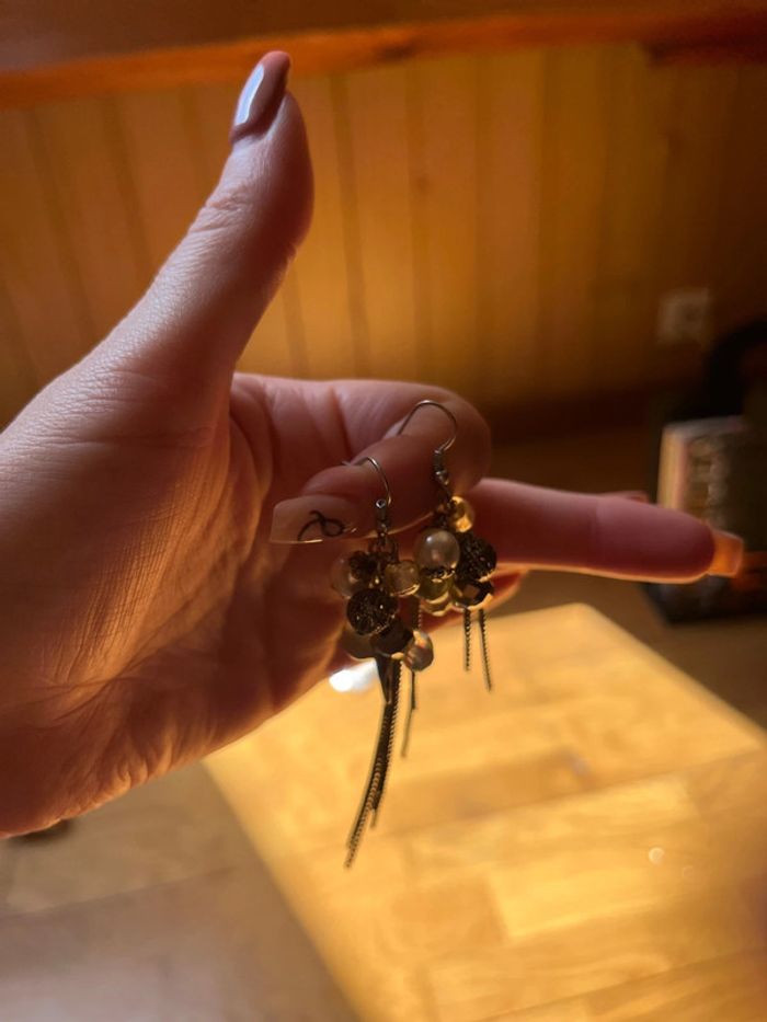 Lot bijoux artisanaux faits main – boucles d’oreilles, collier réglable & porte-clés - photo numéro 6