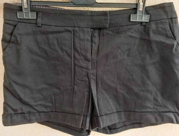 Short taille 40 - photo numéro 2