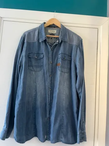 🔹 Chemise en Jean Bleu – Kaporal 🔹