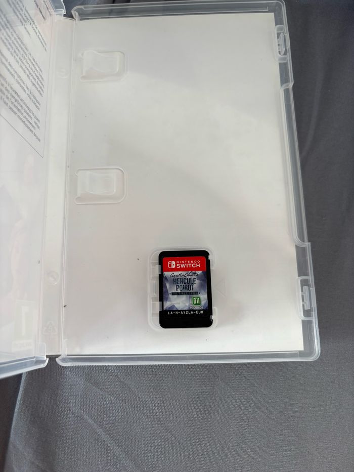 Hercule Poirot switch - photo numéro 2