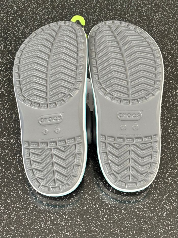 Crocs gris, blanc et bleu neuves 38-39 - photo numéro 5