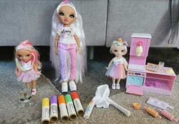 Poupée rainbow high 