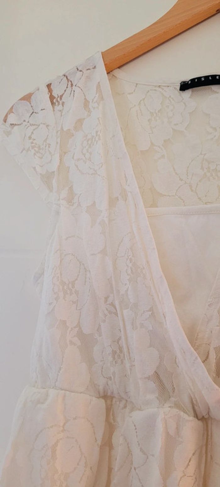 Jolie robe blanche brodée Sisley taille 11 ans excellent état - photo numéro 2