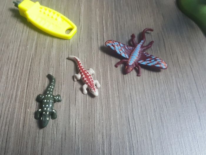 Playmobil 9432 "Dinos explorateur avec véhicule et Stégosaure - photo numéro 7