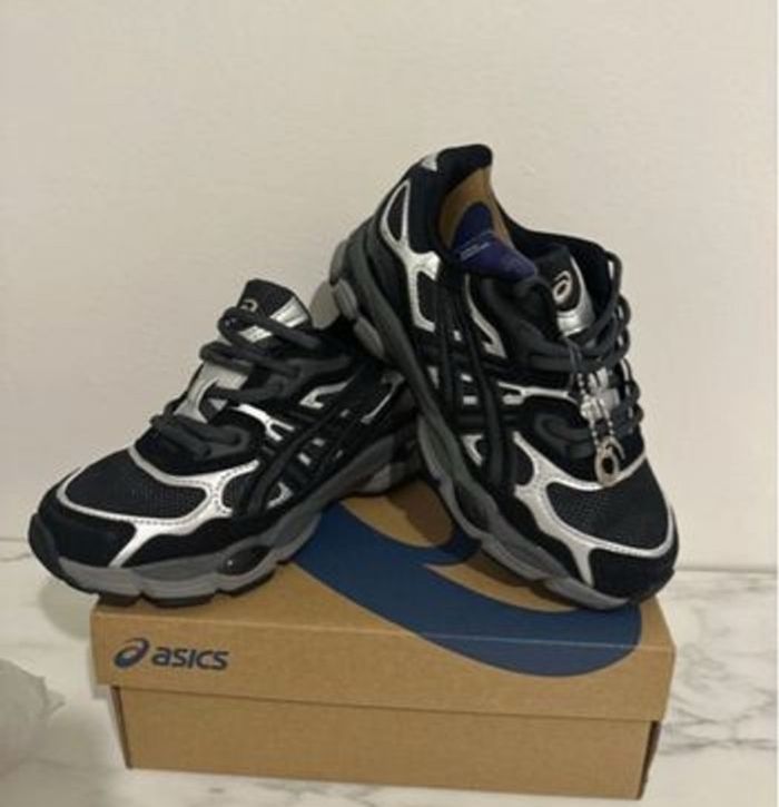 Asics beige/noir/bleû - photo numéro 4