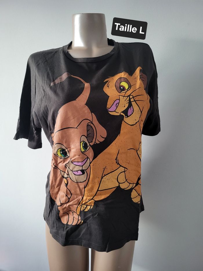 T shirt le roi lion taille L