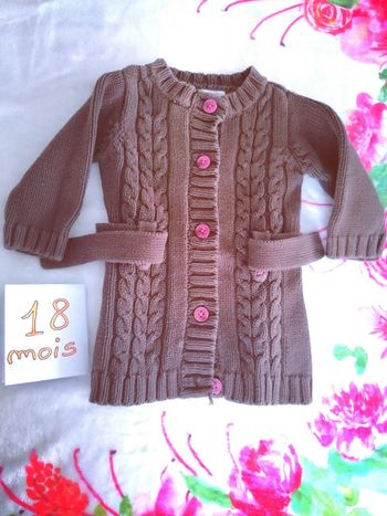 Gilet long à bouton avec ceinture 18 mois