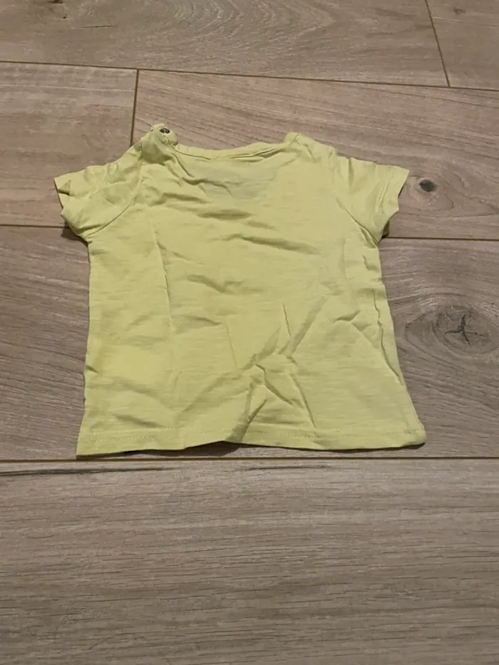 T shirt tape a l'œil 6 mois - photo numéro 2