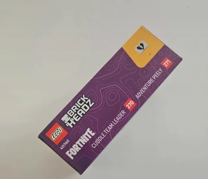 Lego Brickheadz 40760 Fornite Bananaventurier et l’experte des câlins - photo numéro 2