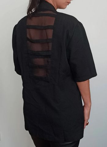 Veste chic dos nu voile