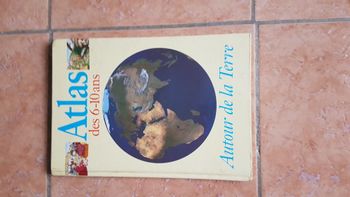 Livre enfant " Autour de la terre " par Atlas