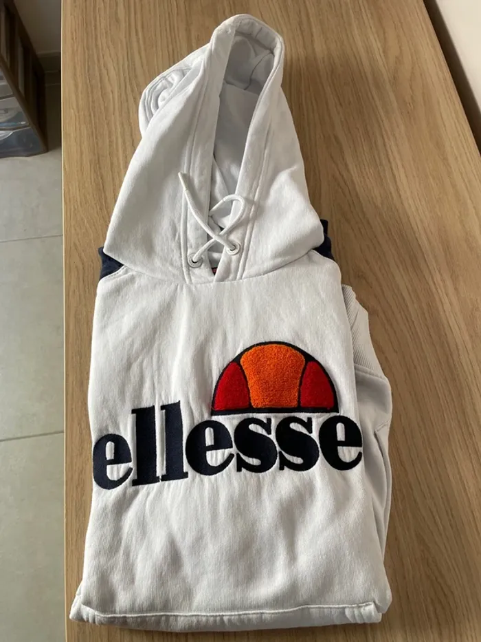 Pull ellesse