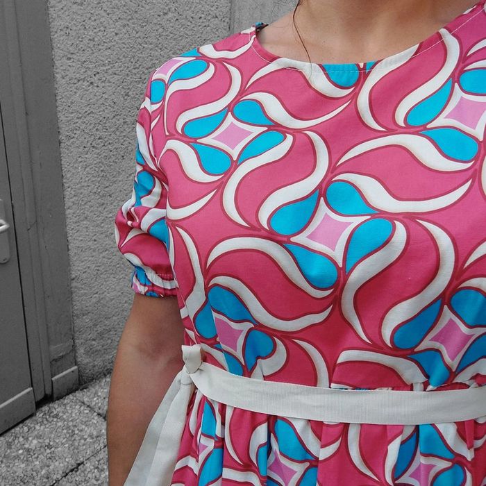 Superbe robe neuve - photo numéro 3