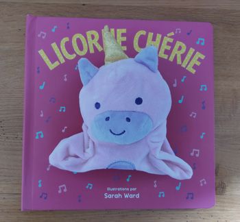 Livre marionnette Licorne chérie 