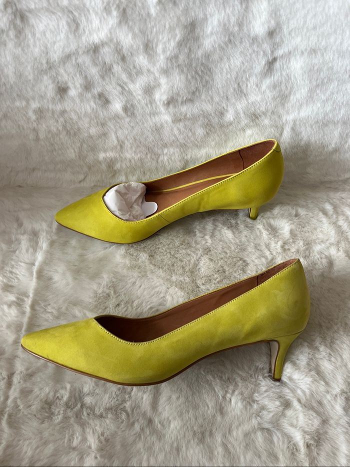 Escarpins vert anis en cuir Minelli pointure 38, talons 5 cm - photo numéro 4
