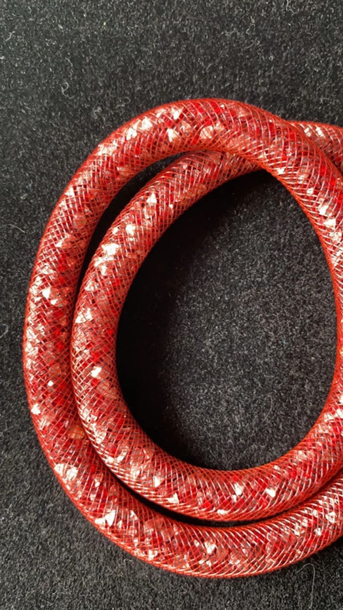 Bracelet rouge avec strass - photo numéro 2