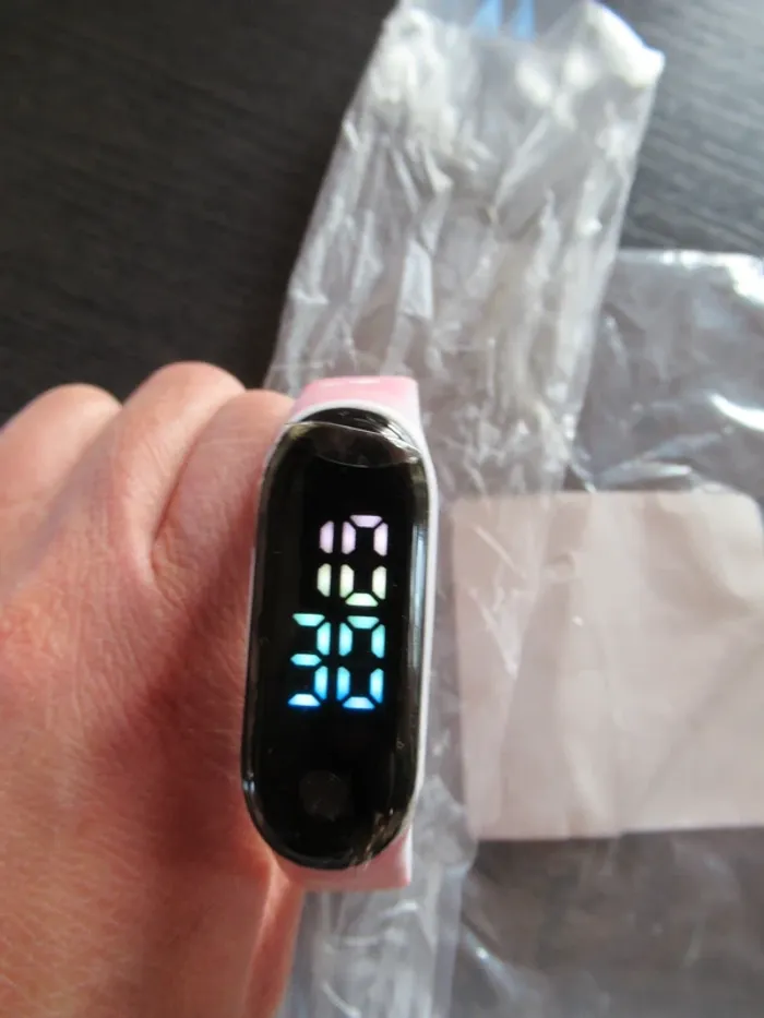 Montre numérique / digitale Rondoudou Pokémon neuve - photo numéro 2