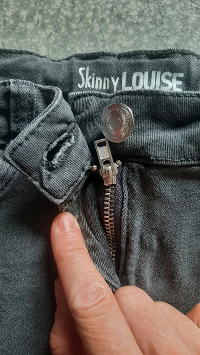 Pantalon gris 9ans - photo numéro 5
