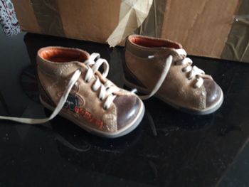 Chaussures bébé marron