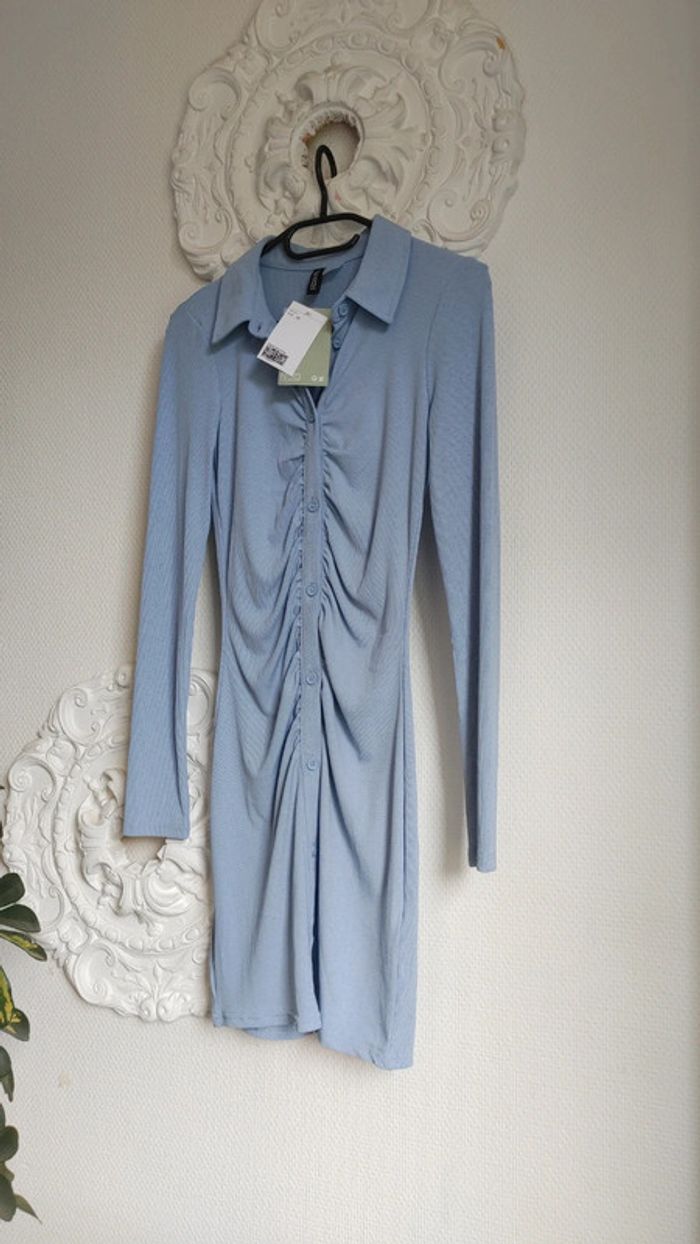 Robe chemise manches longues moulante côtelé bleu - photo numéro 3