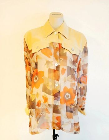 Chemisier fleuri col jaune 💛