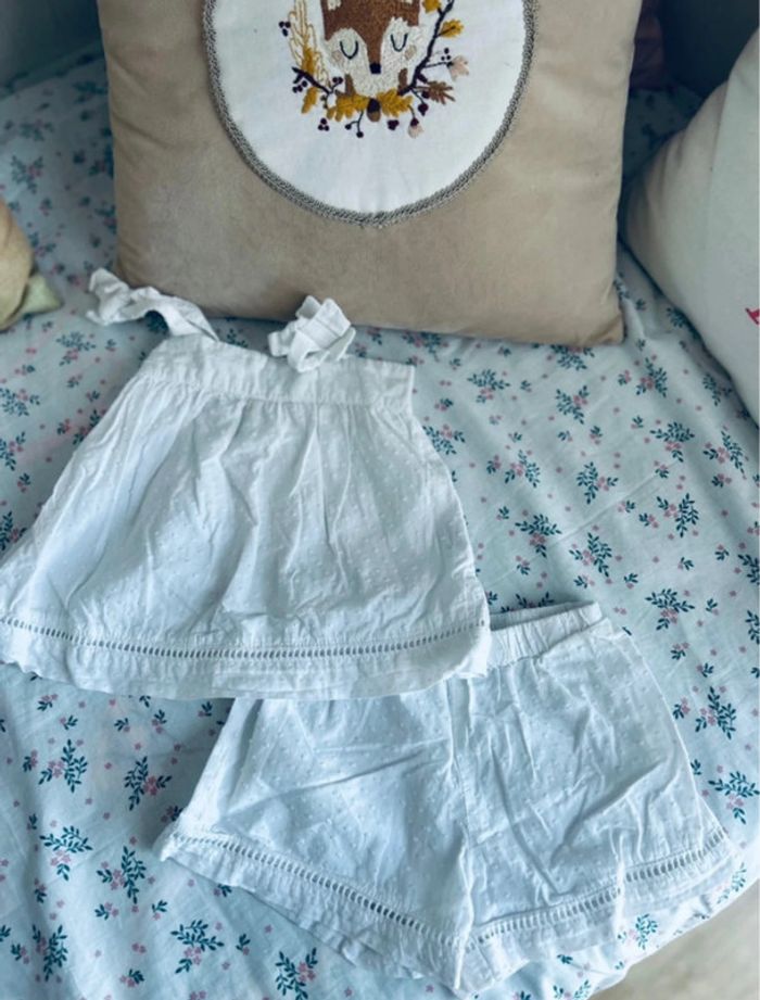 Joli ensemble Zara en coton gauffré fille 3/4ans