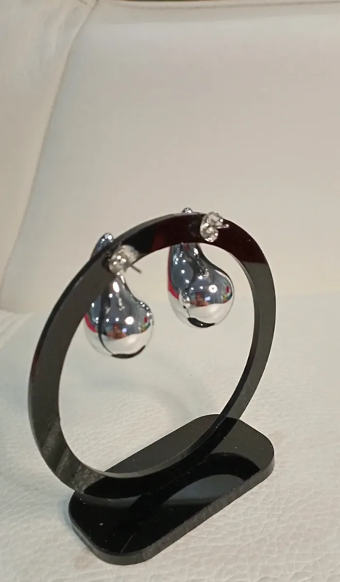 Boucles d'oreilles goutte d'eau - photo numéro 4