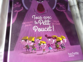 Livre Macdo tous avec le Petit Poucet