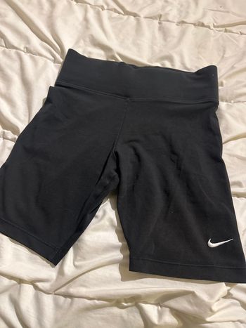 Short (cycliste) noir Nike