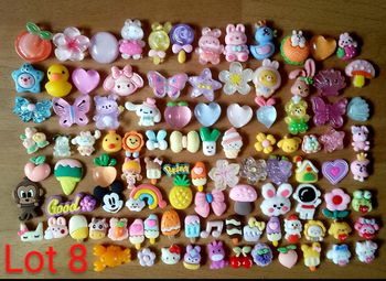 Figurines