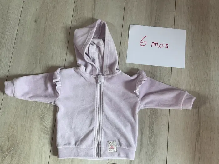 Ensemble jogging 6/9 mois - photo numéro 2