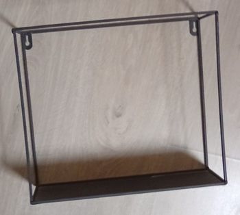 Etagère en métal