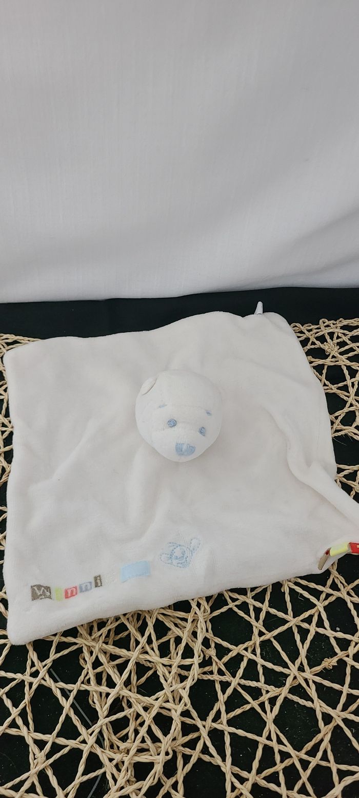 Doudou Plat Winnie l'Ourson Blanc bleu Disney - photo numéro 2