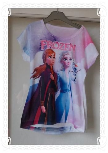 T-shirt reine des neiges 8 ans neuf