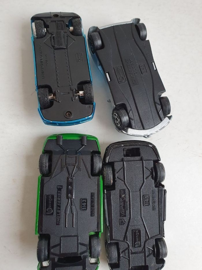 Lot de 4 voitures - photo numéro 4