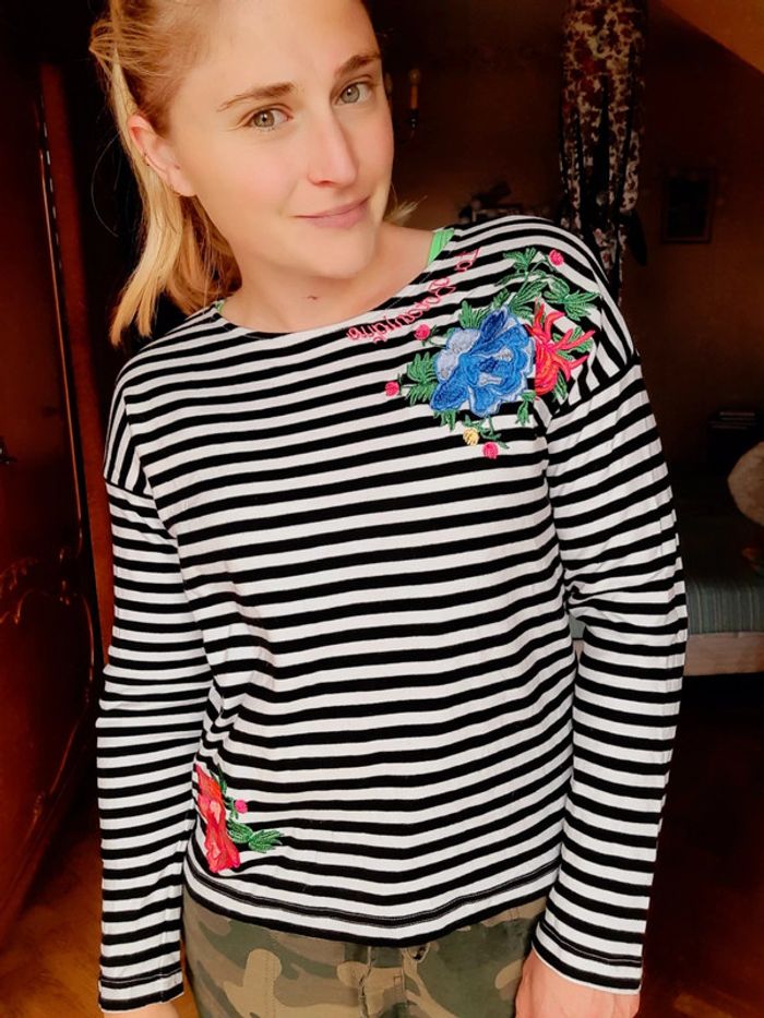 Sweat H&M rayée broderie M