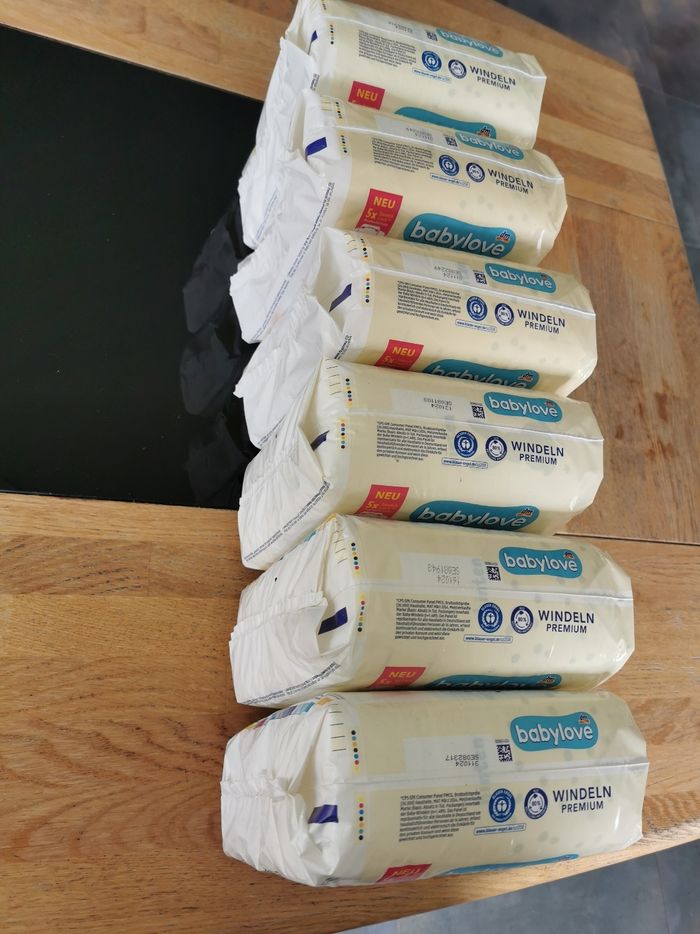 Lot de couches babylove taille 1 - photo numéro 3